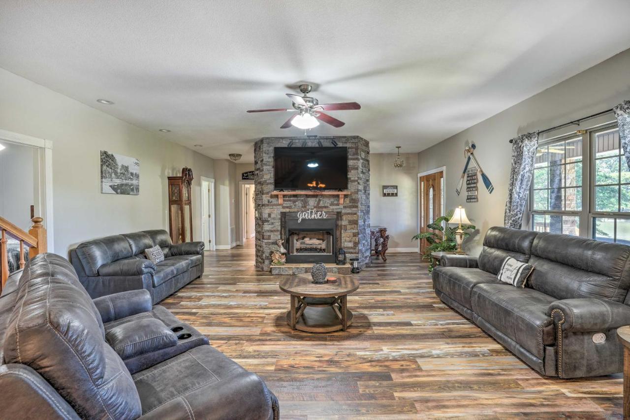 Spacious Group-Friendly Georgia Home On Lake Trenton المظهر الخارجي الصورة