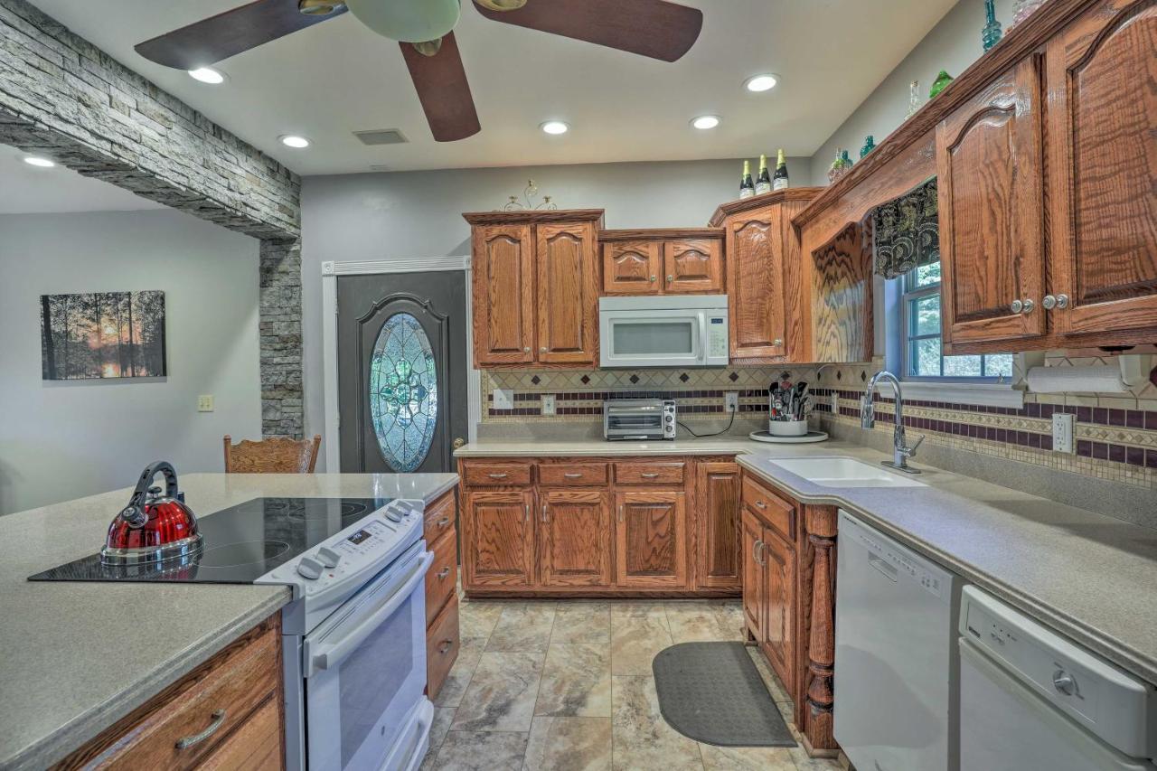 Spacious Group-Friendly Georgia Home On Lake Trenton المظهر الخارجي الصورة